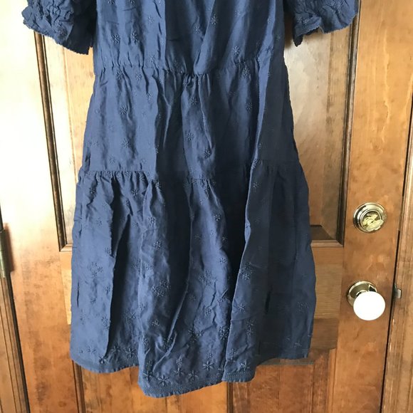 Old Navy Pullover Navy Blue Tiered Dress w/Scattered Embroidered Flowers Large - Picture 7 of 14